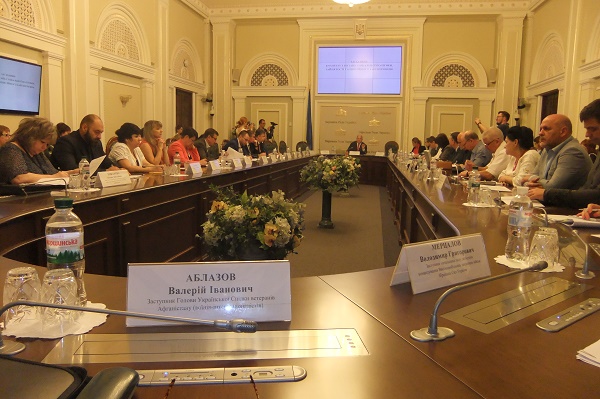 dialog_z_vladoiu_01.jpg dialog_z_vladoiu_01.jpg