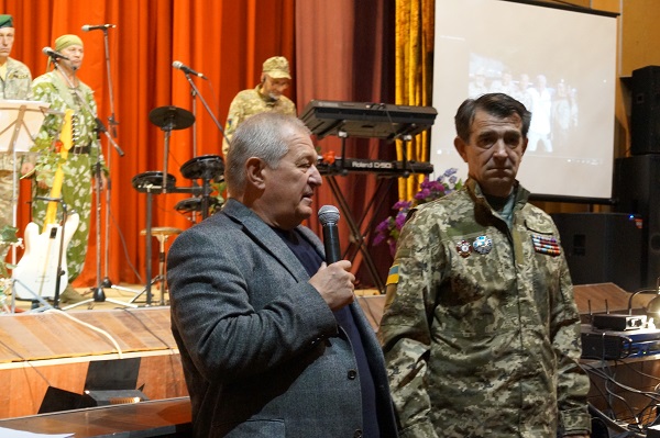 tarashcha_101018_01.jpg tarashcha_101018_01.jpg